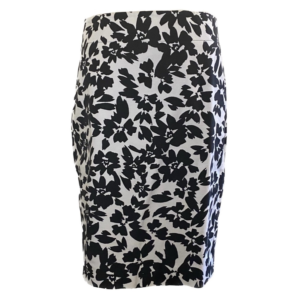 Black and White Abstract Floral Print LOFT Skirt- Size 6